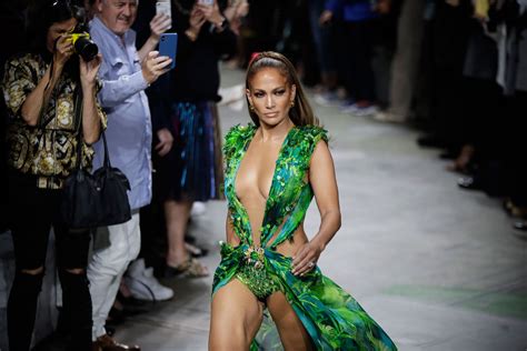 vestido jungla de versace|jennifer lopez versace dress.